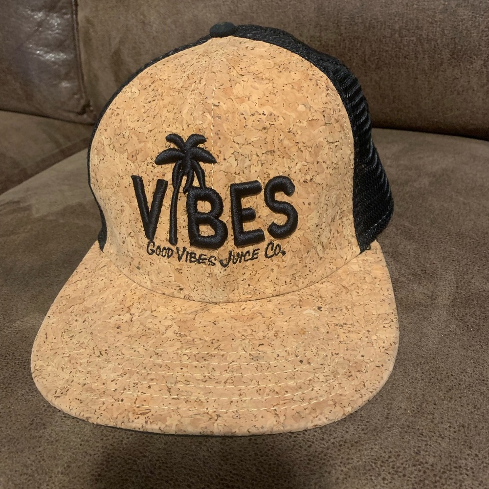 Cork board material snap back Juice CO cool hat